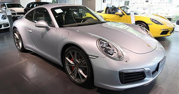 極限駕馭 911 Carrera 4S