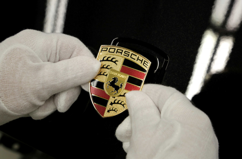 Porsche盾徽有特別故事　保時捷Logo的設計意義