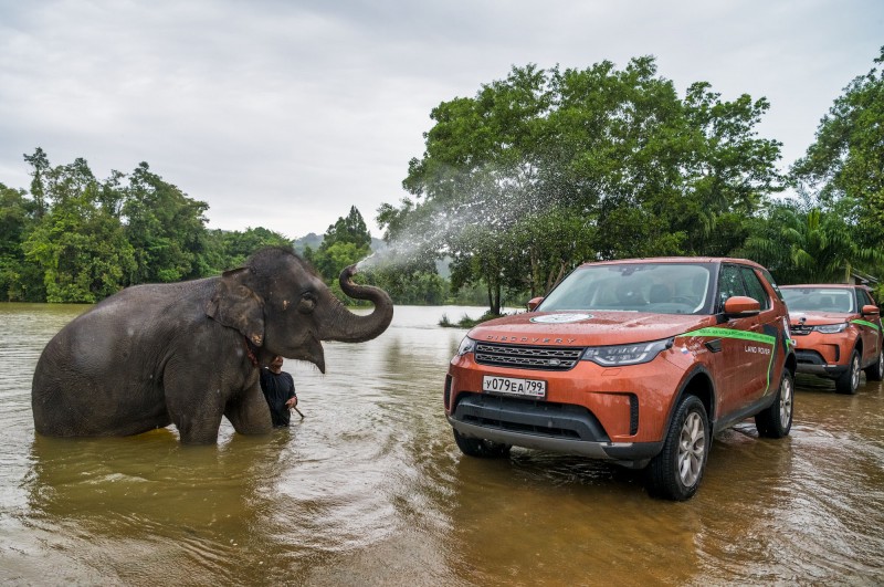 以长征之旅庆祝70周年　Land Rover Discovery完成绕行地球一圈