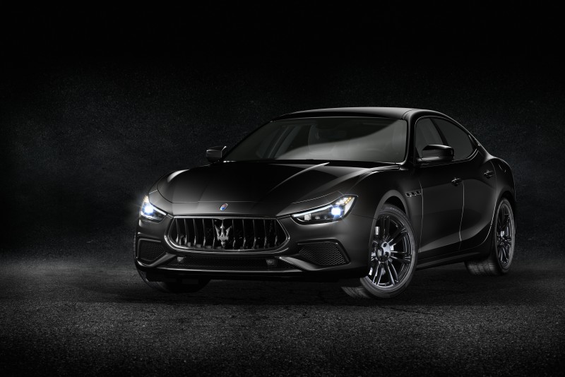 Maserati Ghibli S Q4 GranSport、Levante S GranSport玛莎拉蒂极致双黑