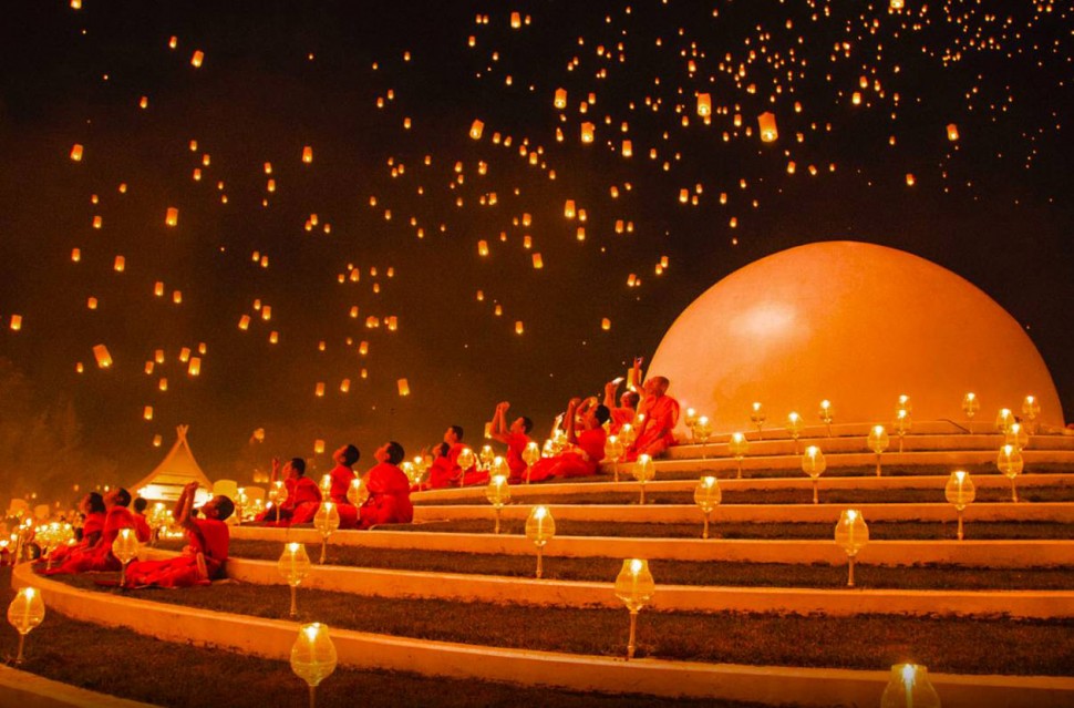 不止12月的聖誕燈飾 這些亞洲最美燈會同樣不容錯過！