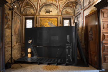 全新Dior Maison 家飾系列運用多種材質重新詮釋十八世紀的古典風情。