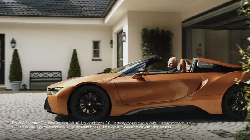 双b趣味广告宾士执行长退休开bmw I8 Roadster 世界高级品luxurywatcher