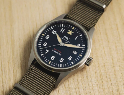 是不是讓你想起了馬克11呢？噴火戰機IW326801再現復古飛行錶風格