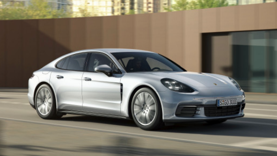 保時捷豪華四門跑車榮耀十年 Porsche Panamera十年淬藏套件