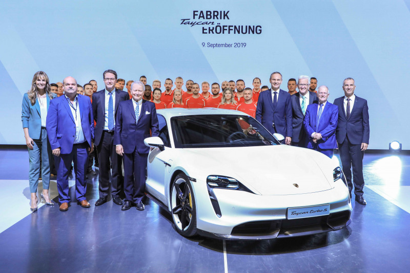 這個地方不只生產保時捷911 還包括純電跑車Porsche Taycan