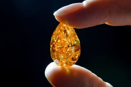 一生或許只能見到這一顆 世界最大橘色鑽石曾以3554萬美元天價賣出