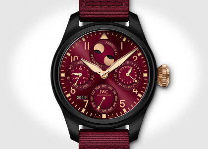 F1賓士車隊世界冠軍漢米爾頓與IWC聯手推出大飛萬年曆手錶