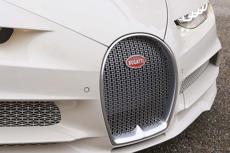 水箱罩都是满满的H!首见布加迪X爱马仕 Bugatti Chiron Hermes Edition