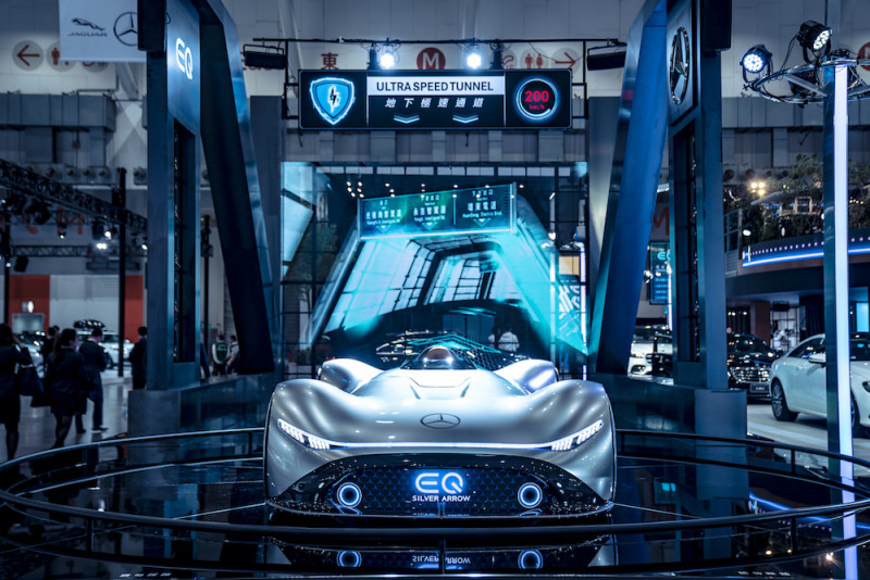 Mercedes Benz車展新格局　台灣賓士模擬2030無紙化台北城