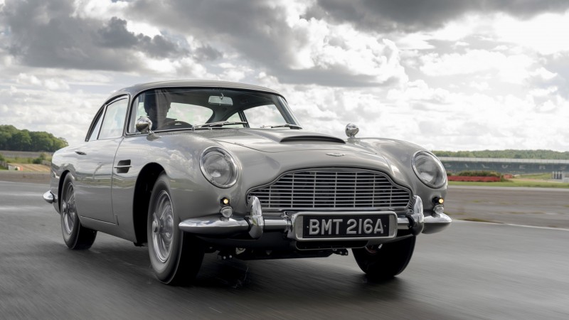 Aston Martin推出限量25台“007庞德”DB5，电影各种特务机关都有！