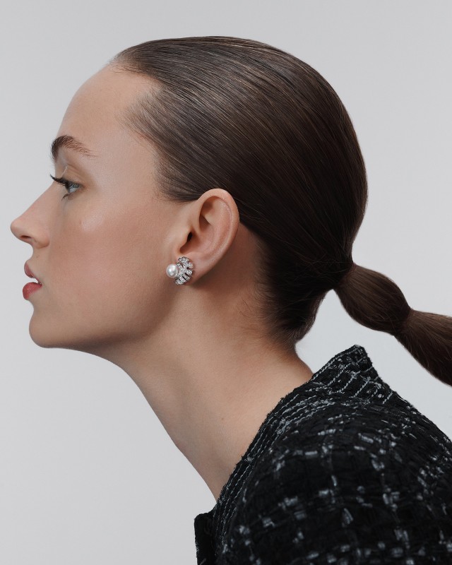 香奈儿官方指导五种珠宝耳环最美的配戴方式