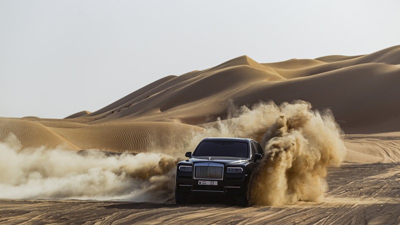 梦幻车图集:劳斯莱斯Rolls Royce Cullinan沙漠探险