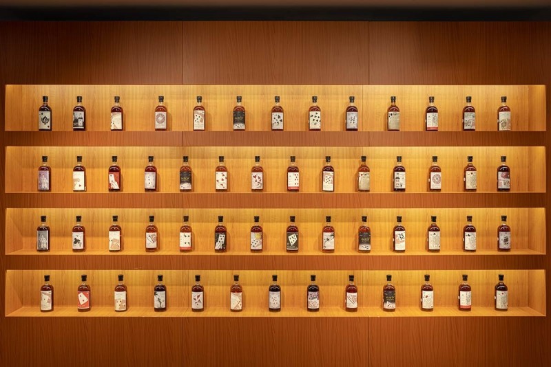 拍賣史上最貴 54瓶「撲克牌」日本威士忌4,300萬成交