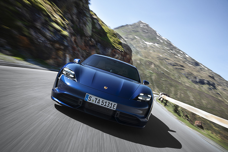 保時捷電動車駕到Porsche Taycan車系三種動力473萬起