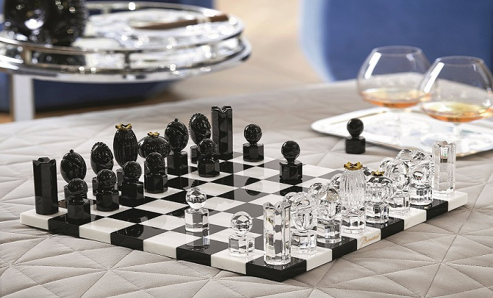 巴卡拉新作品  頂級水晶與大理石的西洋棋