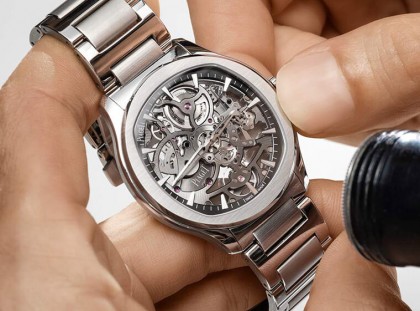 伯爵Polo新款是品牌少見的不鏽鋼鏤空超薄錶
