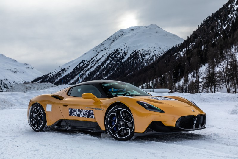 ［夢幻車圖集］瑪莎拉蒂Maserati MC20征服雪地