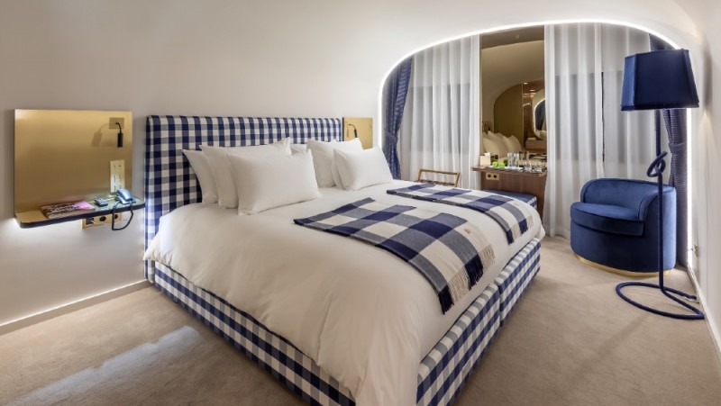 世界床王開設第一間舒眠飯店  如夢境般的睡覺天堂