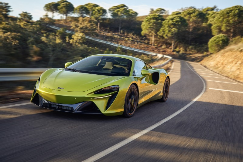 麦拉伦V6油电超跑 2022 McLaren Artura象徵未来艺术