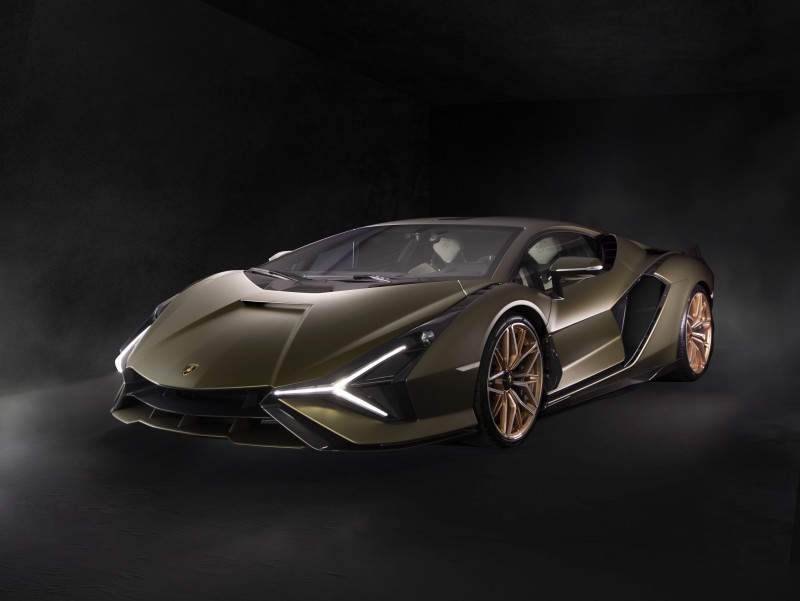 台湾第一辆Lamborghini Sian蓝宝坚尼限量油电蛮牛驾到