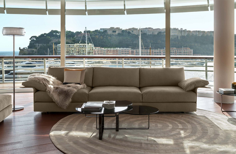 2022居家设计“营造义大利高级风”FENDI CASA 沙发、咖啡桌、书架绝对时尚