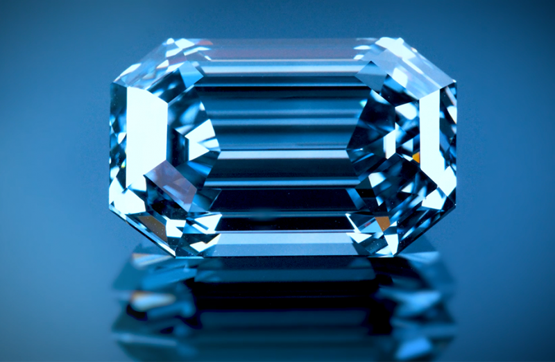世界最大蓝钻「浩宇之蓝」拍卖天价5750万美元