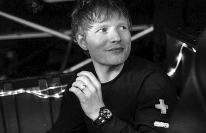 Ed Sheeran紅髮艾德有款量身打造的愛彼陶瓷錶 最近都戴它上台表演