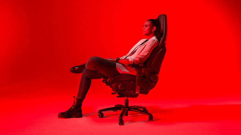 “把跑车带进办公室” Mercedes-AMG推出全新人体工学办公椅 
