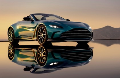 [夢幻車圖集] Aston Martin V12 Vantage Roadster 終極敞篷超跑