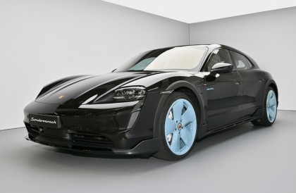 「人间保时捷」PORSCHE特别为BLACKPINK Jennie打造专属Taycan电动跑车
