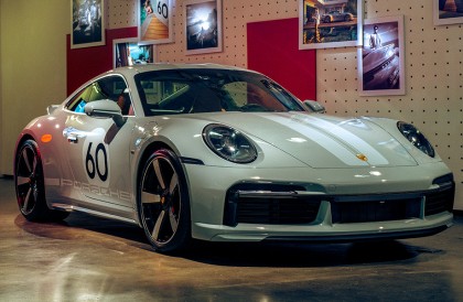保时捷550匹动力最强手排 911 Porsche 911 Sport Classic抵台
