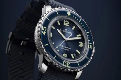 一个原因让宝珀五十噚70周年纪念表从黑色变成蓝色还「仅此一只」
