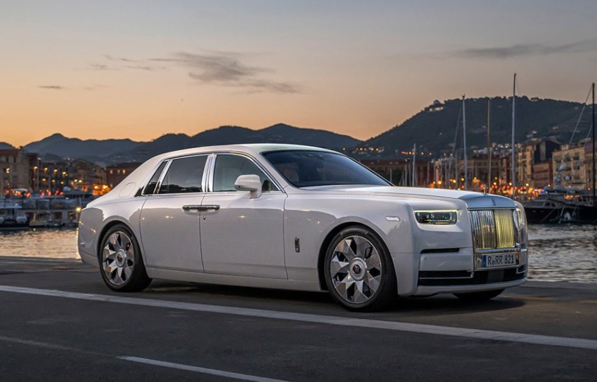 Rolls-Royce聖特羅佩專屬奢旅體驗 12輛勞斯萊斯客製車款重返創辦人測試路線